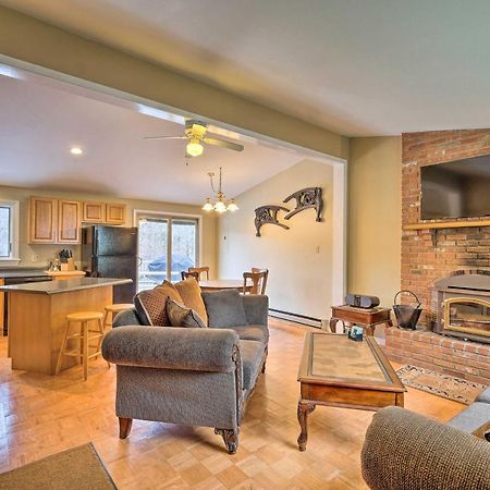 Quiet Catskills Getaway With Deck And Mtn Views New Kingston Экстерьер фото